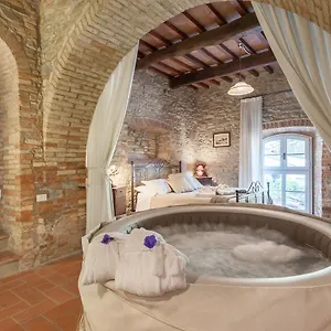 Gospodarstwo wiejskie Palazzo Del Borgo, Chianni